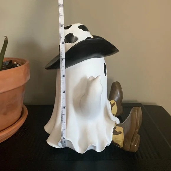 Goblin & Ghoul Sheriff Cowboy Ghost Resin Figurine 10” Tall New - Picture 5 of 7